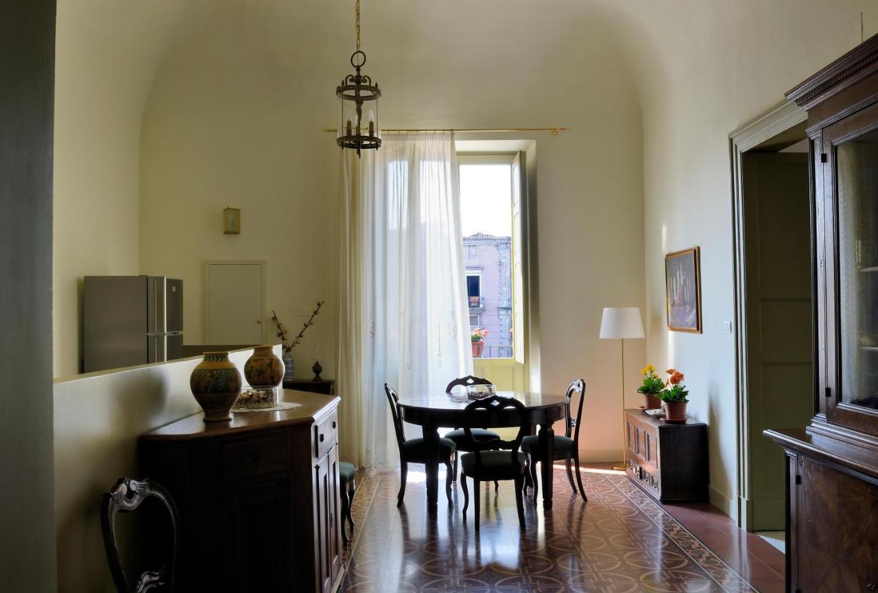 Don Giovanni Charme Apartment Катанія Екстер'єр фото